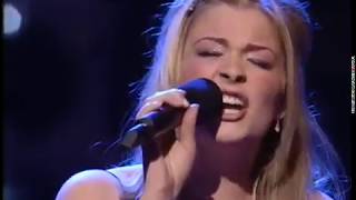 Leann Rimes  How Do I Live  Live [upl. by Yelac]