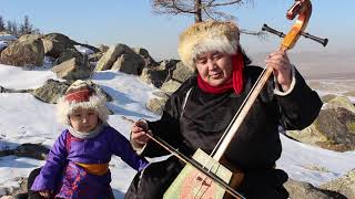 Improvisation of Mongolian Throat singing [upl. by Cire]