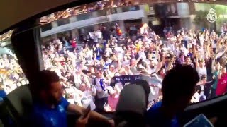 Experience the teams arrival at the Bernabéu from inside the bus [upl. by Gunnar628]