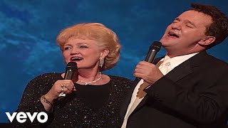 Bill amp Gloria Gaither  I Thirst Live ft Mark Lowry Beverly Lowry [upl. by Rosy339]