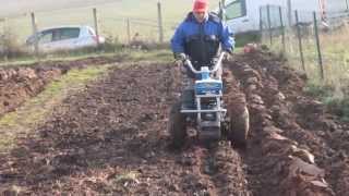 Labour avec un motoculteur Staub rancher K1065 [upl. by Berkin]