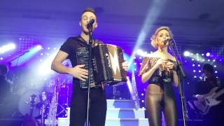 Nathan Carter and Niamh McGlinchey Fairytale of New York Charleville 181216 [upl. by Alejandra662]