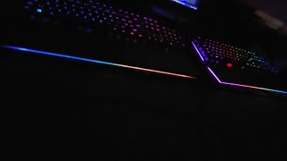 Razer Huntsman Elite Vs Razer Huntsman V2 Analog [upl. by Aihsikal]