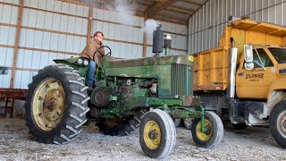 John Deere 730 Diesel 25 degree cold start and chisel plowing [upl. by Eirolav]