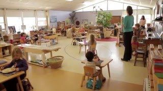 Un día en un aula Montessori [upl. by Vieva]