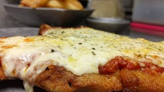 MILANESA NAPOLITANA CON PAPAS FRITAS Chef Marcos Di Cesare [upl. by Bottali]