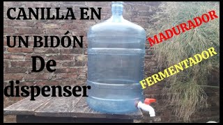 Como hacer un maduradorfermentador con un bidón de agua con canillafermentadormaduradorcerveza [upl. by Fassold]