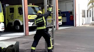 BOMBEROS  ESCALERAS  MANEJO POR UN SOLO BOMBERO [upl. by Acirehs]