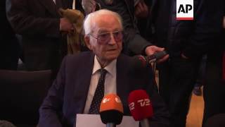 Former SS Auschwitz guard apologises at trial [upl. by Raddi]