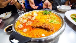 Extreme Thai Street Food  CRAZY TOM YUM LateNight Food Tour in Bangkok Thailand [upl. by Eelyam]