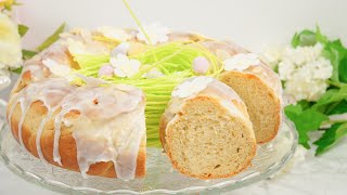 Osterkranz – Der Klassiker zu Ostern  Hefekranz backen Osterbrot [upl. by Nellie]