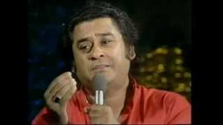 Kishore Kumar Live  Khilte Hain Gul Yahan  Kishore Live In UK HD 720p [upl. by Landri]