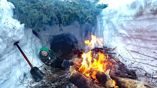 Deep Snow Primitive Survival Camping in Mountains  Campfire Cooking on Shovel [upl. by Ennagrom76]