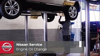 Nissan Service Engine oil change [upl. by Vullo]