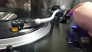 Pioneer PLX1000 Direct Drive Turntable Review amp First Impressions [upl. by Arerrac]