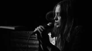 Fiona Apple — I know live Largo [upl. by Callum]