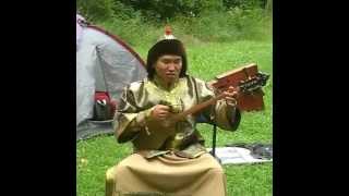 Doshpuluur  Kehlkopfgesang  Mongolei Musik  Obertongesang FLV [upl. by Neelia]