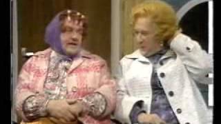 Les Dawson  Cissie amp Ada  At The Laundrette [upl. by Leinahtan]