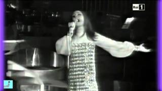 Gigliola Cinquetti QUELLI ERANO I GIORNI Live at Senza Rete 1969 [upl. by Valtin]