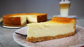 Käsekuchen mit Keksboden amp Mandeln  10 Minuten Zubereitung  Quarkkuchen  Kikis Kitchen [upl. by Obmar]