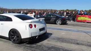 Nissan GTR vs Audi R8 V10 14 mile [upl. by Trip]