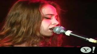 Fiona Apple  Shadowboxer LIVE [upl. by Nirac]