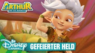 ARTHUR UND DIE MINIMOYS  Clip Gefeierter Held  Disney Channel [upl. by Ancilin882]