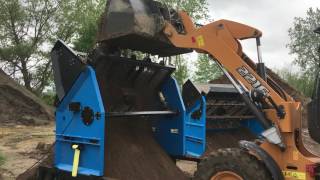 Topsoil Screener SLG 78VF5 Screening Soil and Rocks [upl. by Ataynik383]