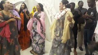 Asma Love  Asma Saban Iyo Hodan Abdi African Dance Showgii Borama [upl. by Itnuahsa]