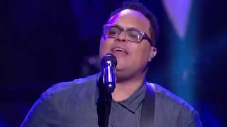 Jesus Es El Centro  Israel Houghton En vivo [upl. by Derian]