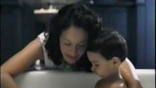 Johnsons Bedtime Bath  Johnson and Johnsons  Baby Shampoo  Bedtime Story Commercial 2000 [upl. by Akinahc]