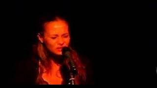 Fiona Apple quotI Knowquot live at the Largo [upl. by Ahcim396]