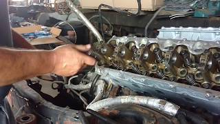 PART 5 2013 FORD 68 V10 ENGINE GOING BACK TOGETHERFINALLY GOT THE HEADS BACK [upl. by Relyks252]